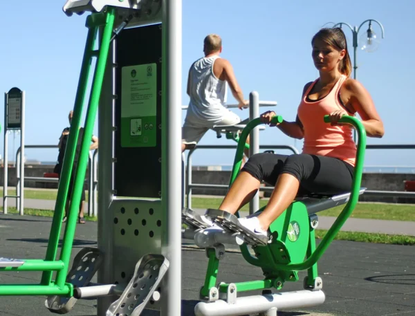 Träning | Rower + Pylon + Crosstrainer - outdoor gym