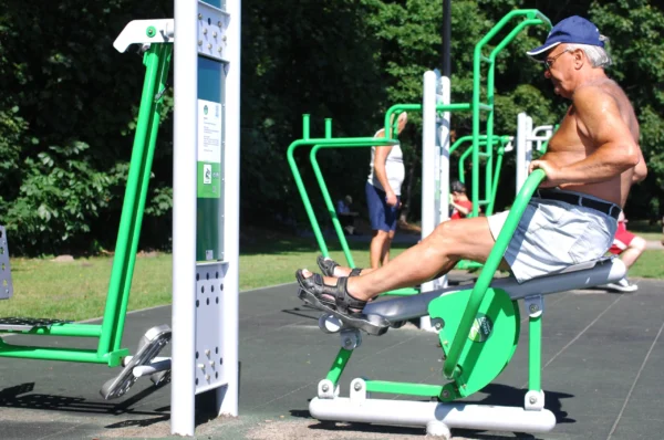 Träning | Rower + Pylon + Crosstrainer - outdoor gym